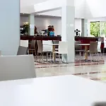 Mar & 4* باغيرا